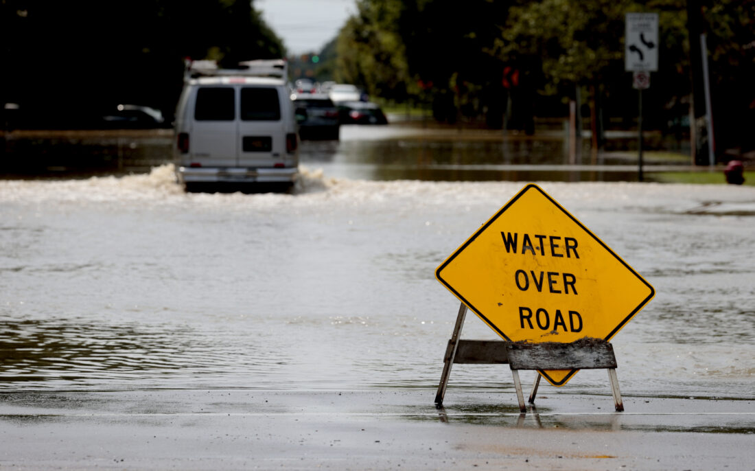 Flooding fills tunnels leading to Detroit airport, forces water rescues